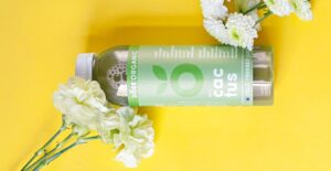 10 Contoh Desain Stiker Untuk Botol Minum
