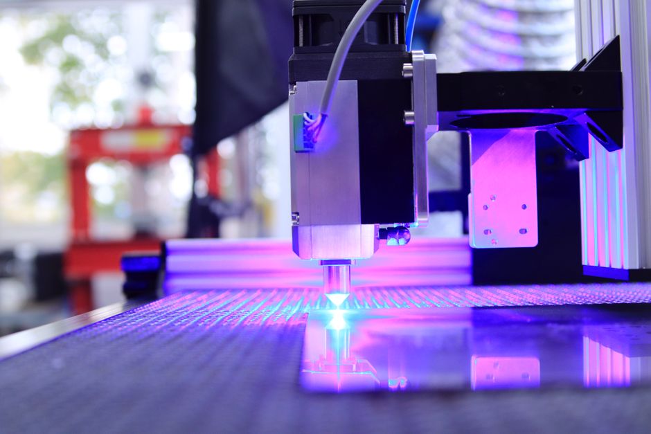 Laser Welding: Cara Kerja, Kelebihan, dan Kapan Lebih Baik dari Las Manual